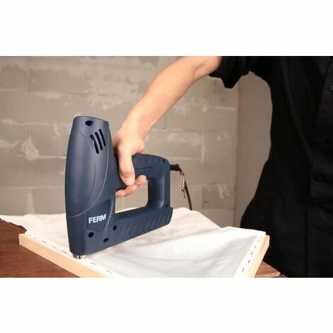 FERM ETM1004 Agrafeuse électrique 4 FERM ETM1004 Agrafeuse électrique – Image 2